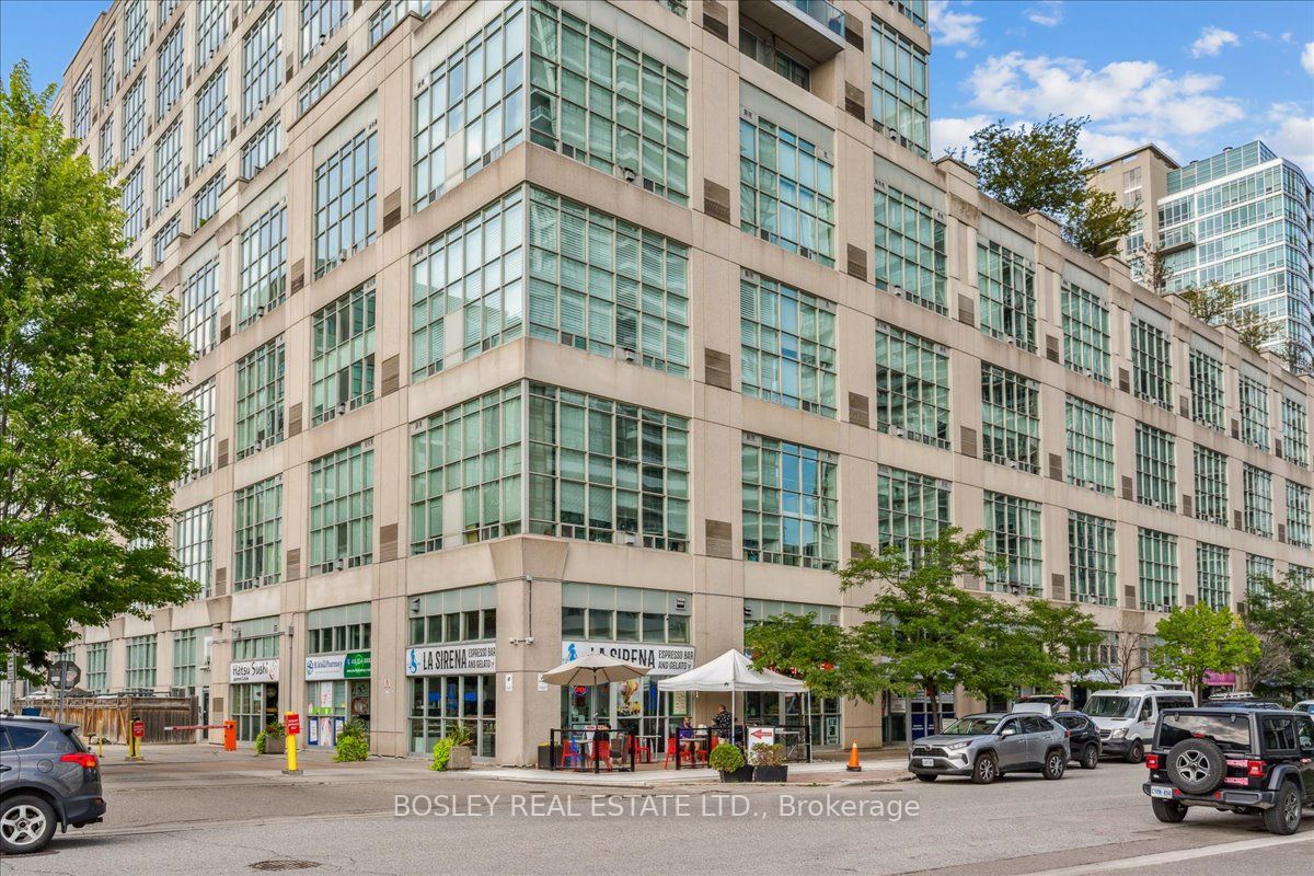 300 Manitoba Street, #215