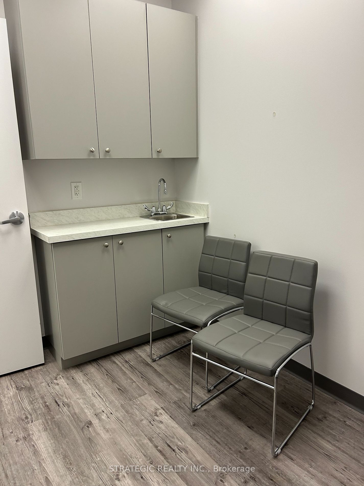 3075 Hospital Gate, #419