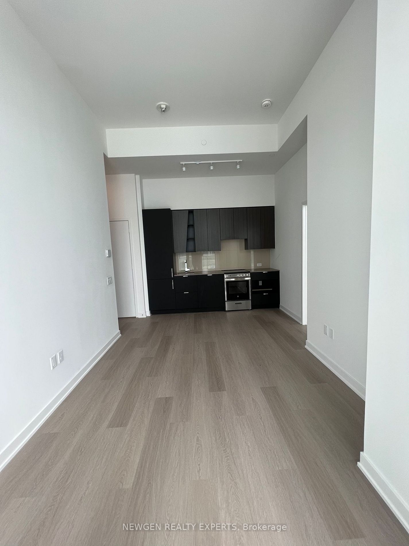 3883 Quartz Rd, #601