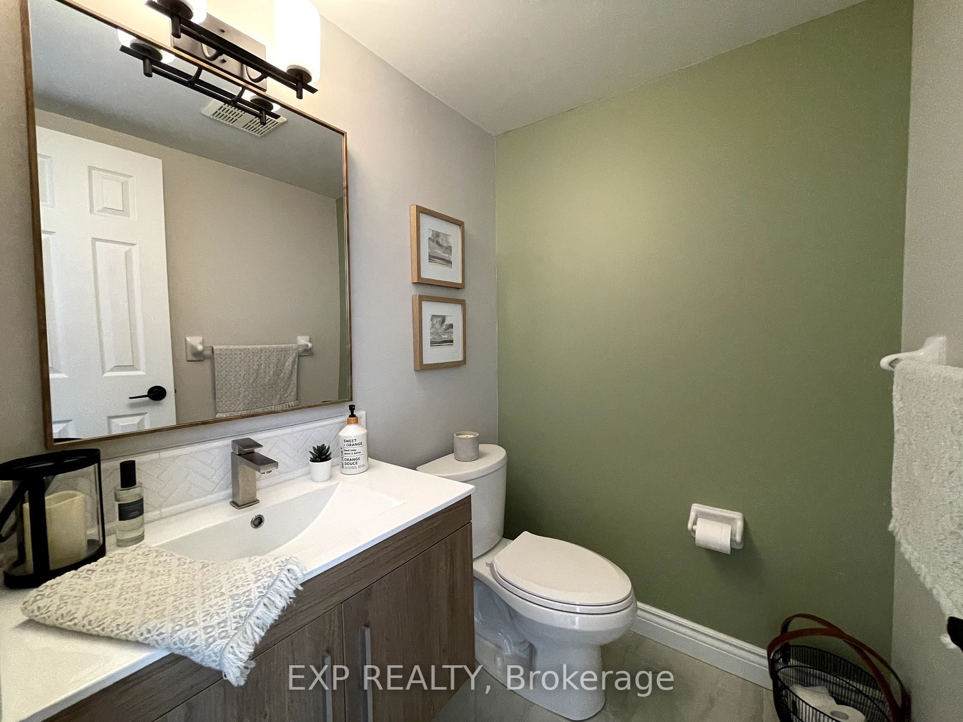 2 Clay Brick Crt, #110