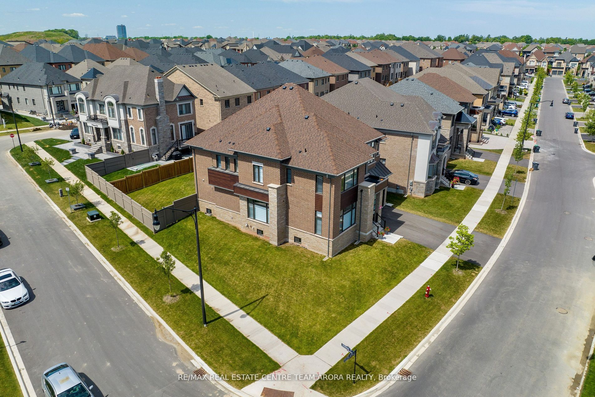 27 Rolling Acres Dr