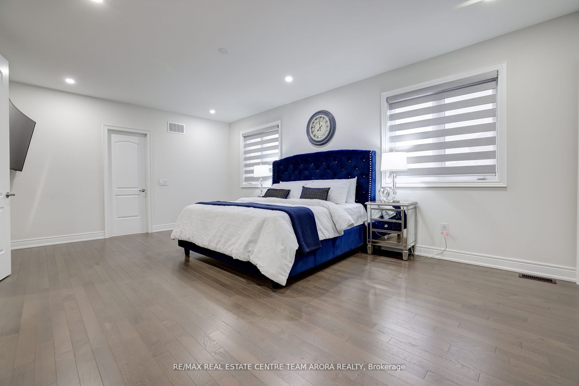 27 Rolling Acres Dr