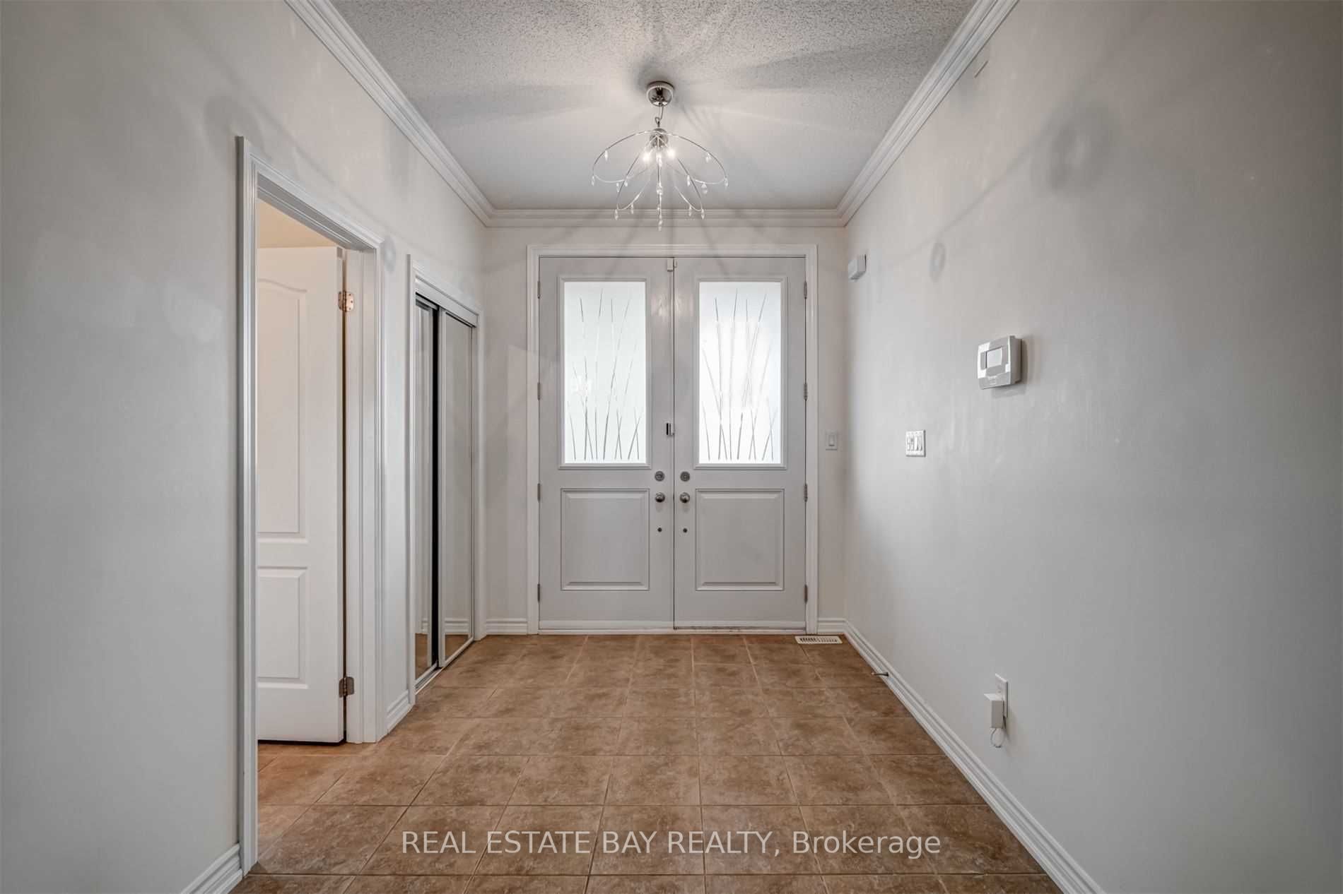 33 Lone Rock Circle