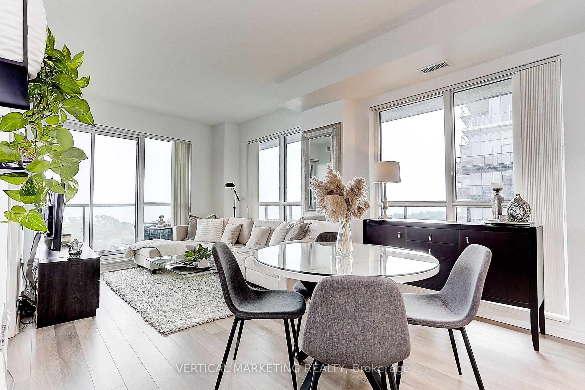 39 Annie Craig Drive, #1416