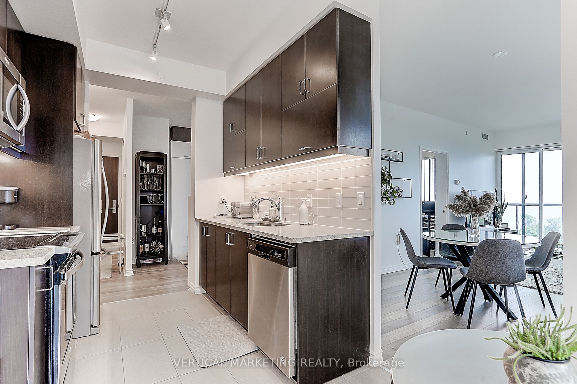 39 Annie Craig Drive, #1416