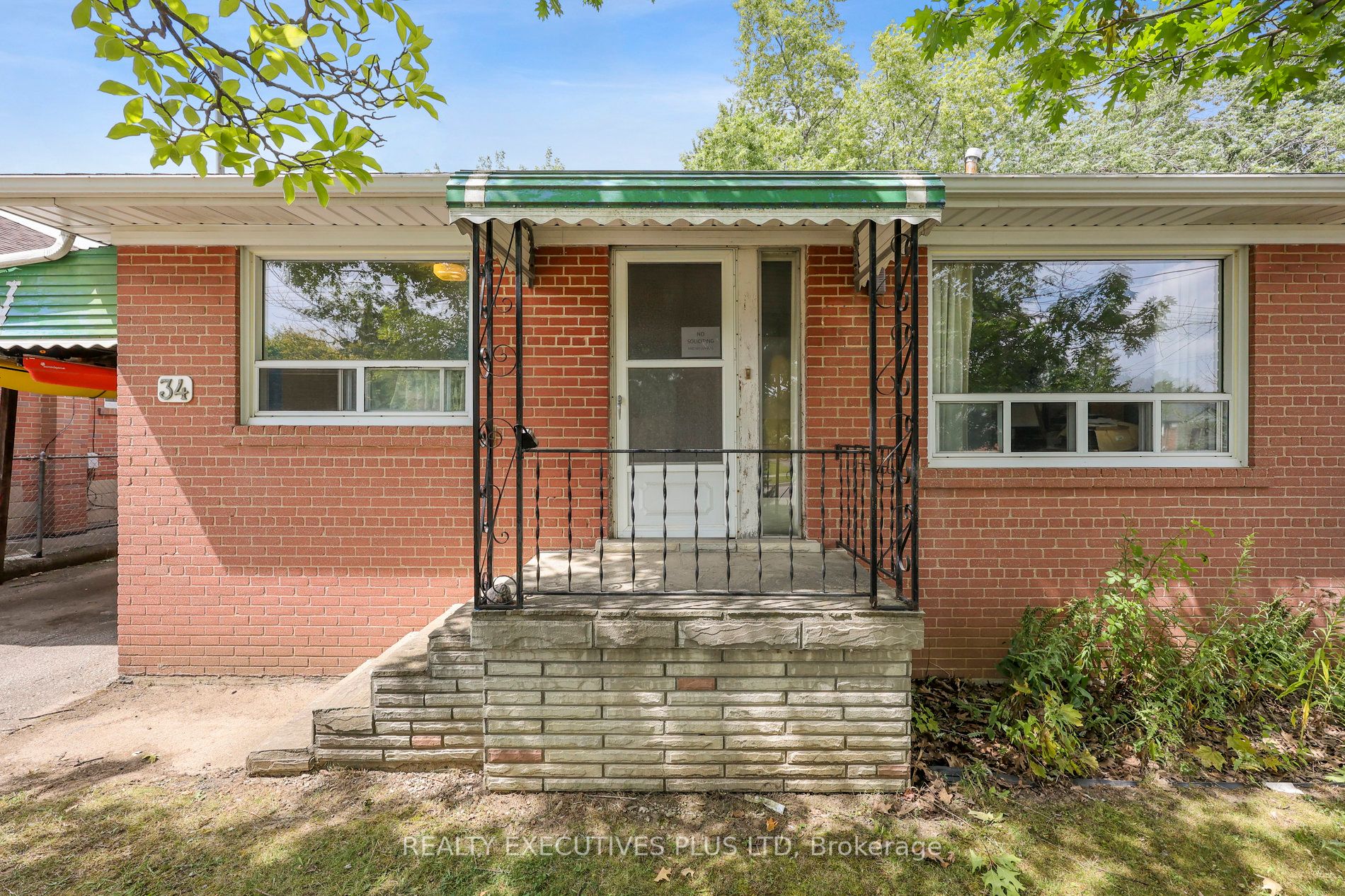 34 Stavely Cres