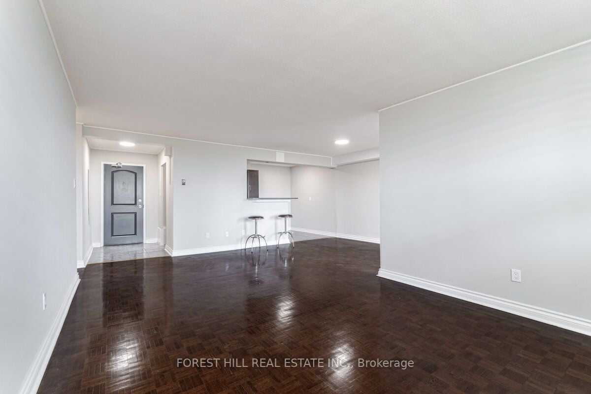511 The West Mall, #503