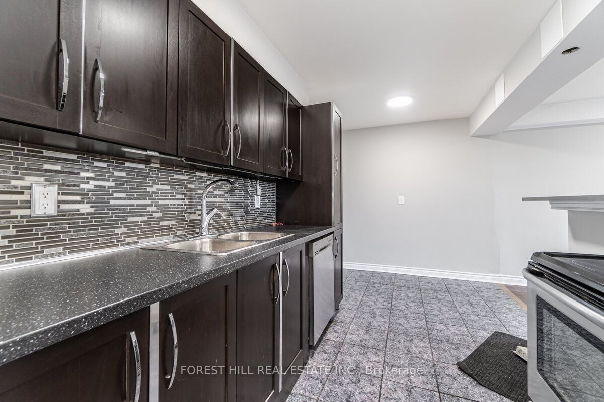 511 The West Mall, #503