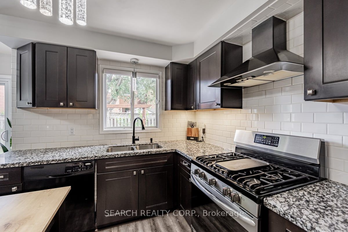 3388 Water Lily Crt