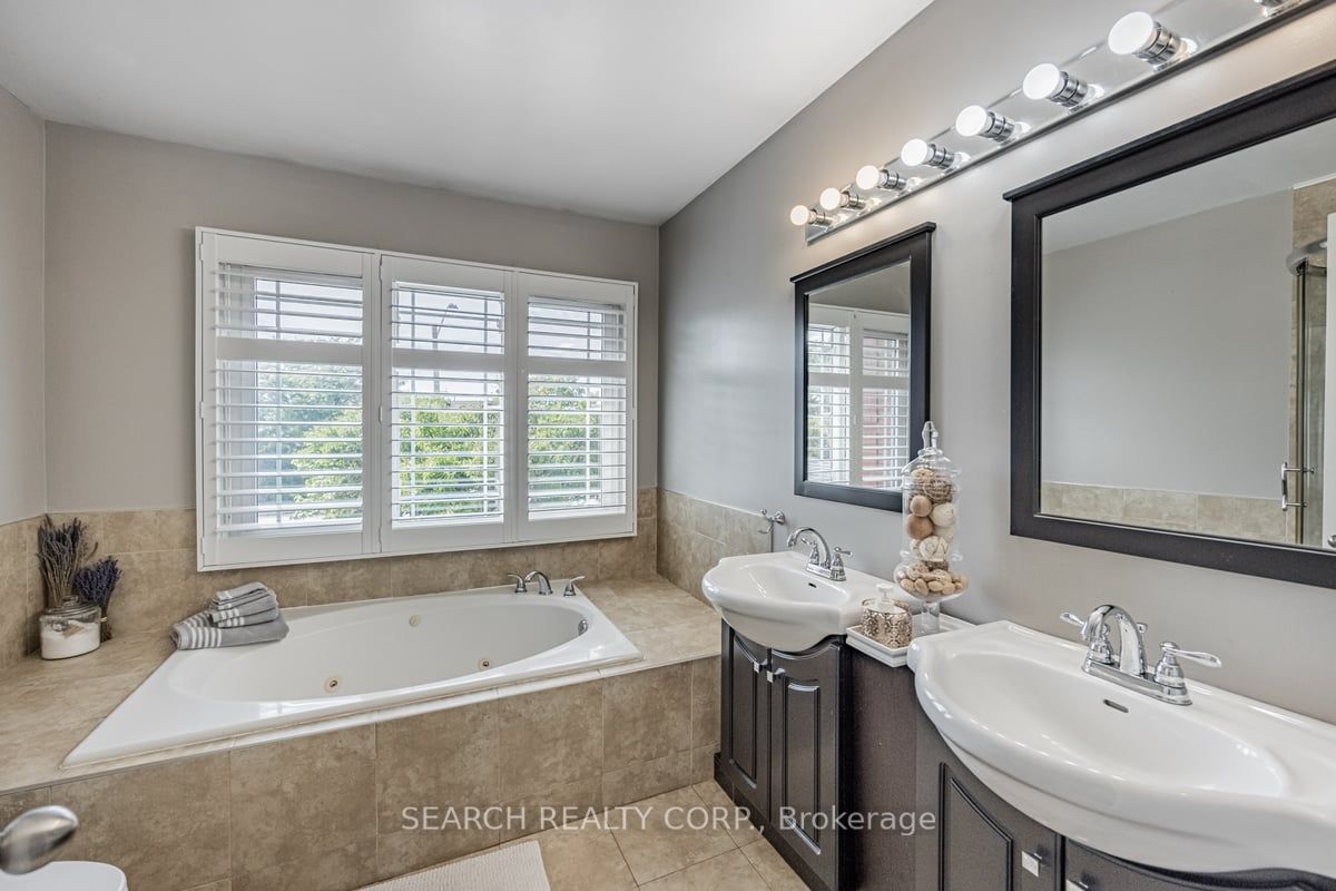 3388 Water Lily Crt