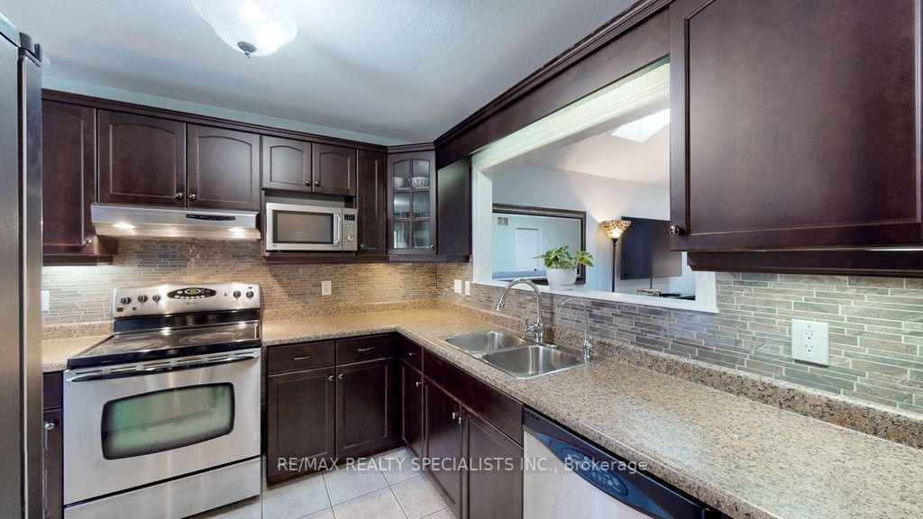 26 Murray Crt