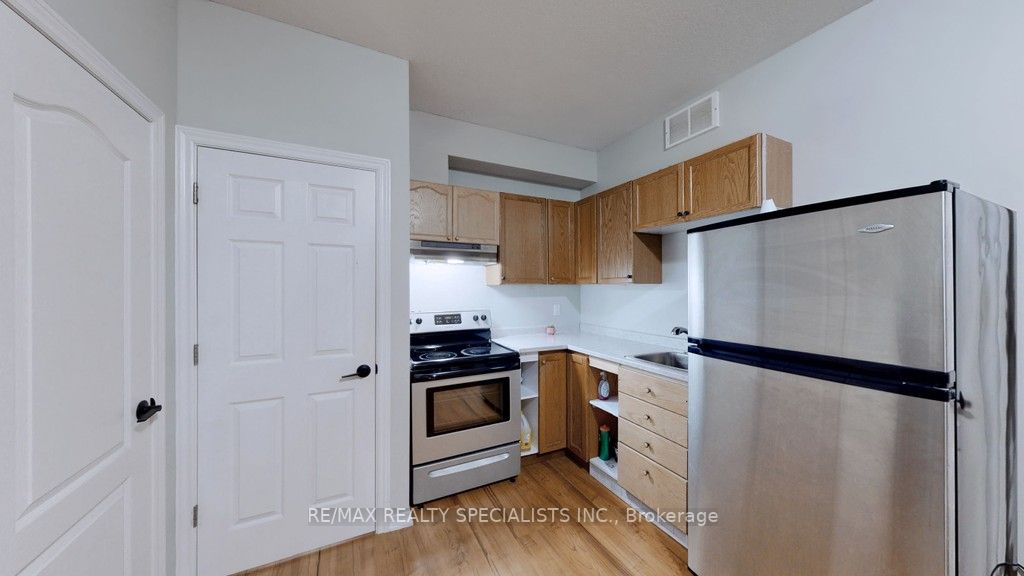 26 Murray Crt