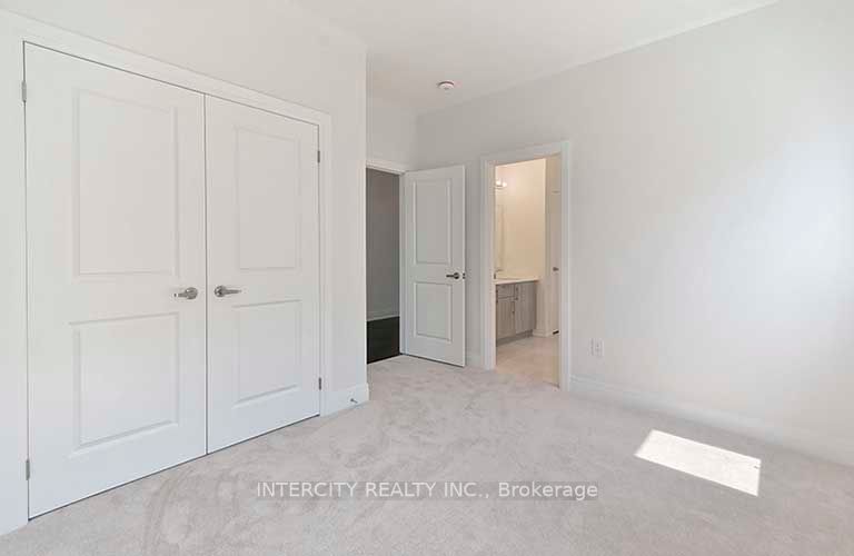 54 Jura Cres