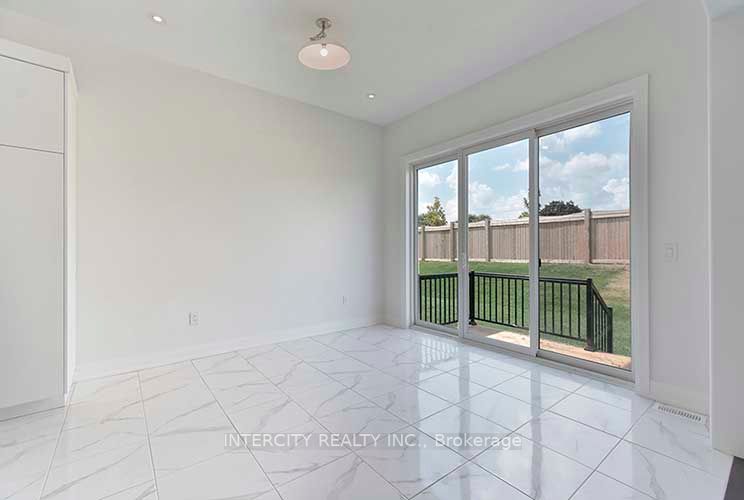 54 Jura Cres