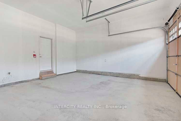 54 Jura Cres