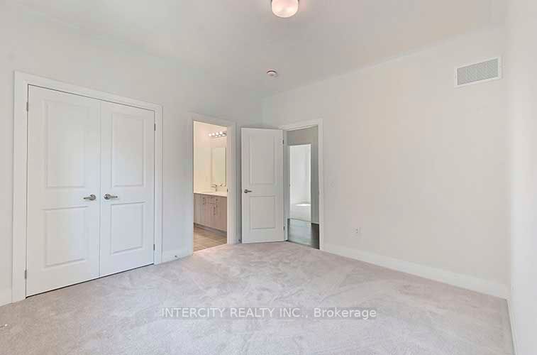 54 Jura Cres