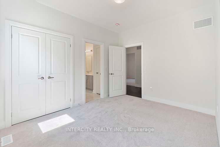 54 Jura Cres