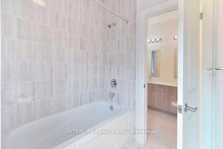 54 Jura Cres