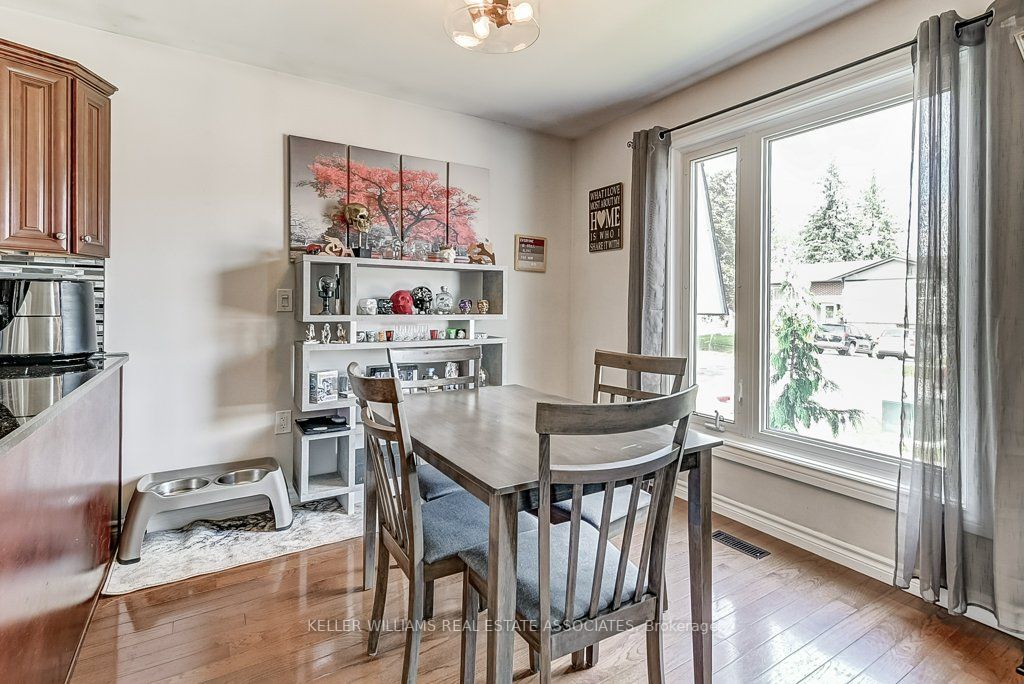 95 Avonmore Crescent