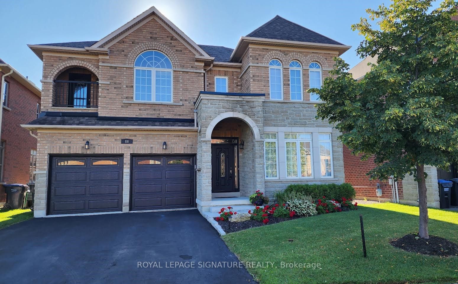 88 Royal Links Circ