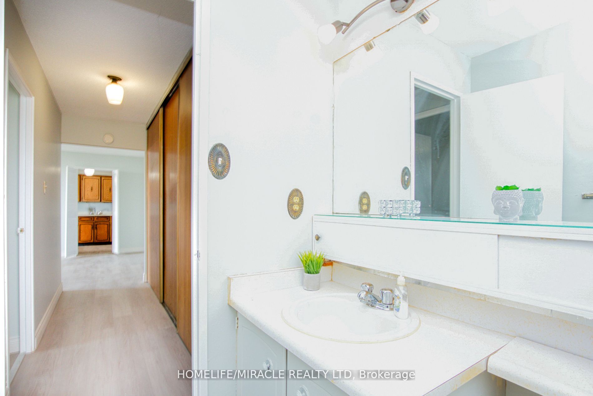 3533 Derry Road E, #801