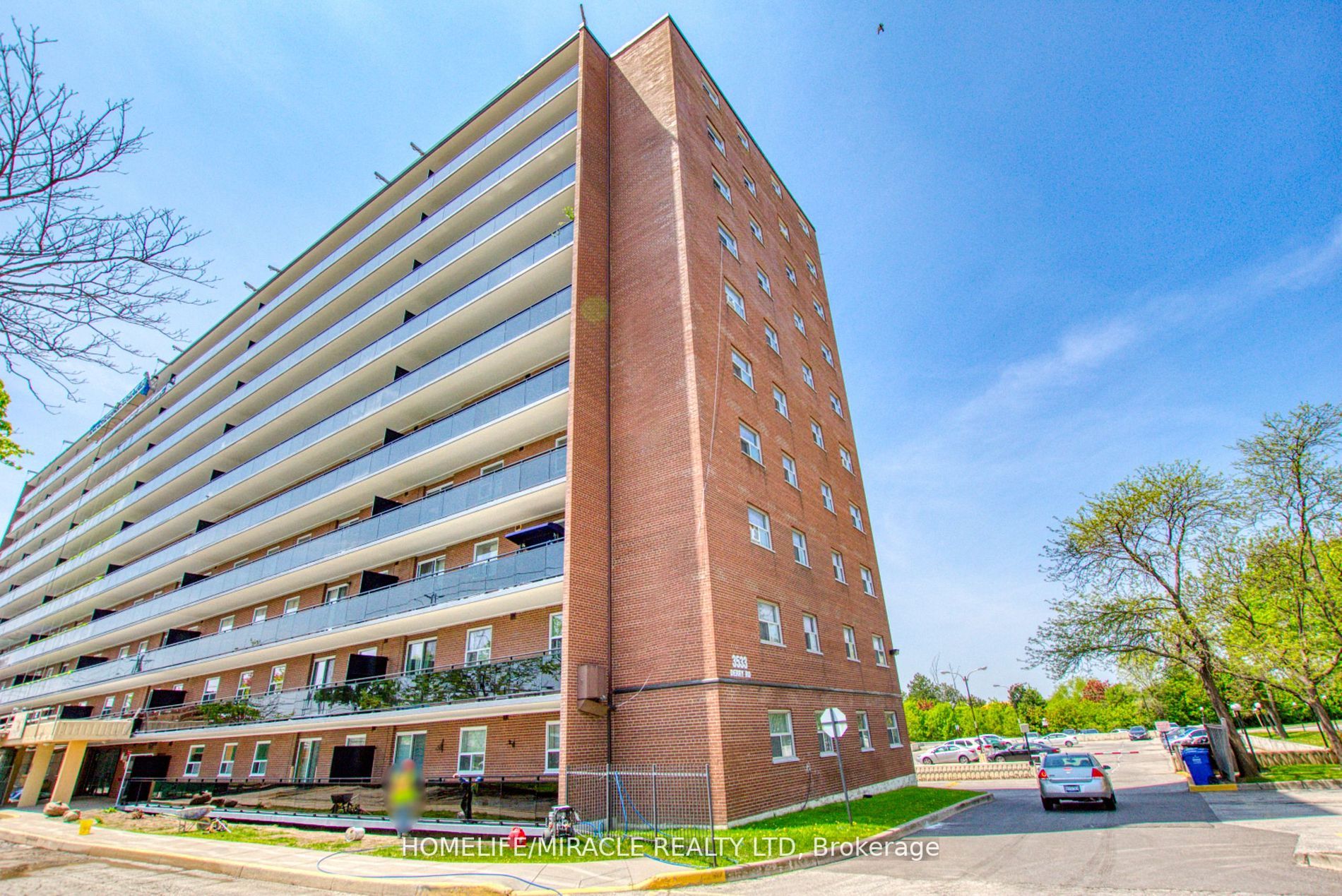 3533 Derry Road E, #801