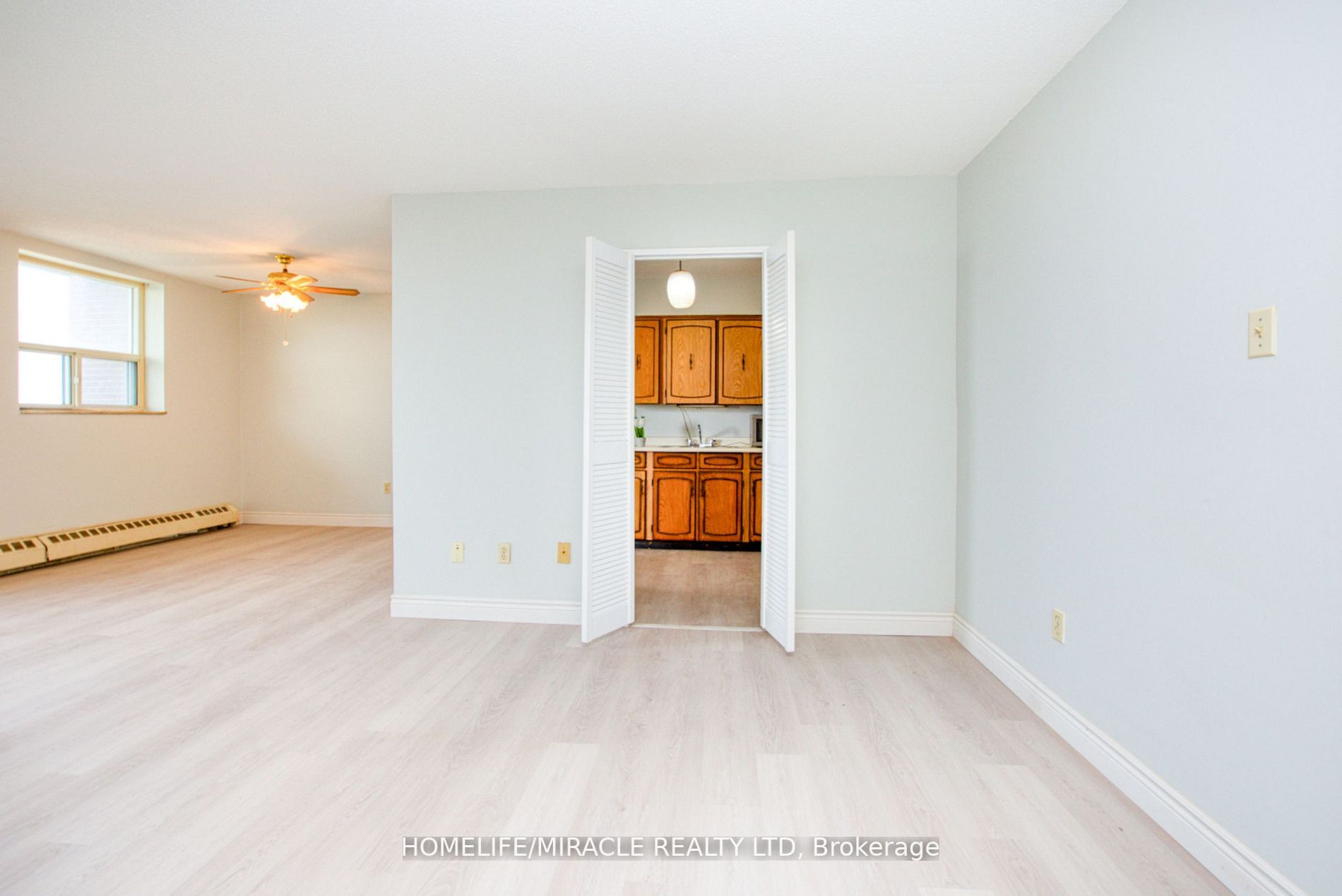 3533 Derry Road E, #801