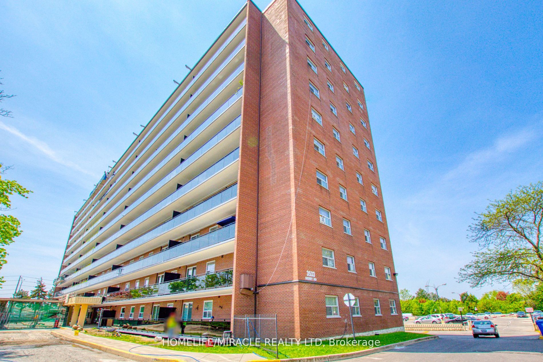 3533 Derry Road E, #801