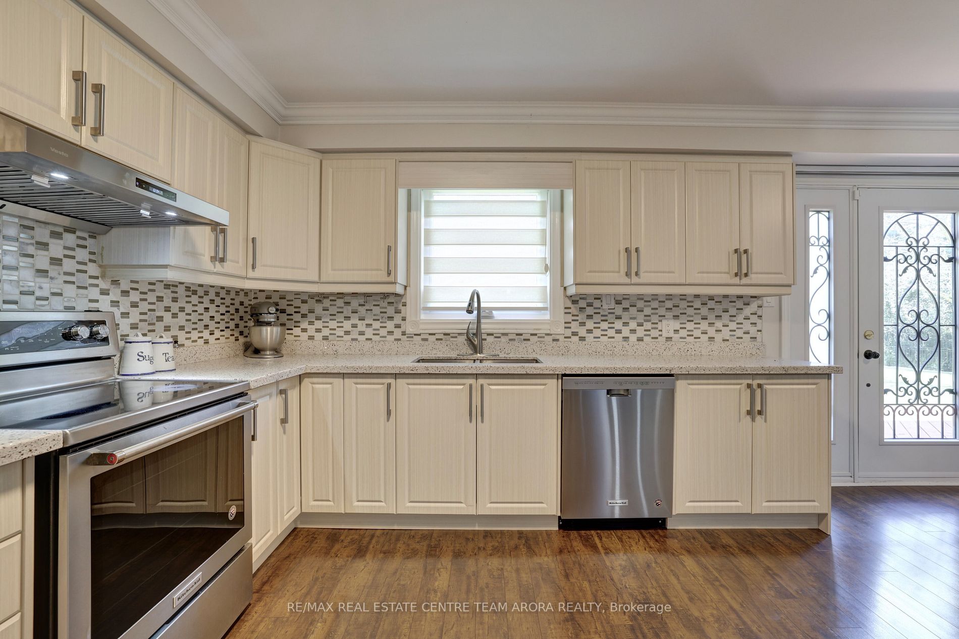14 Huttonville Dr