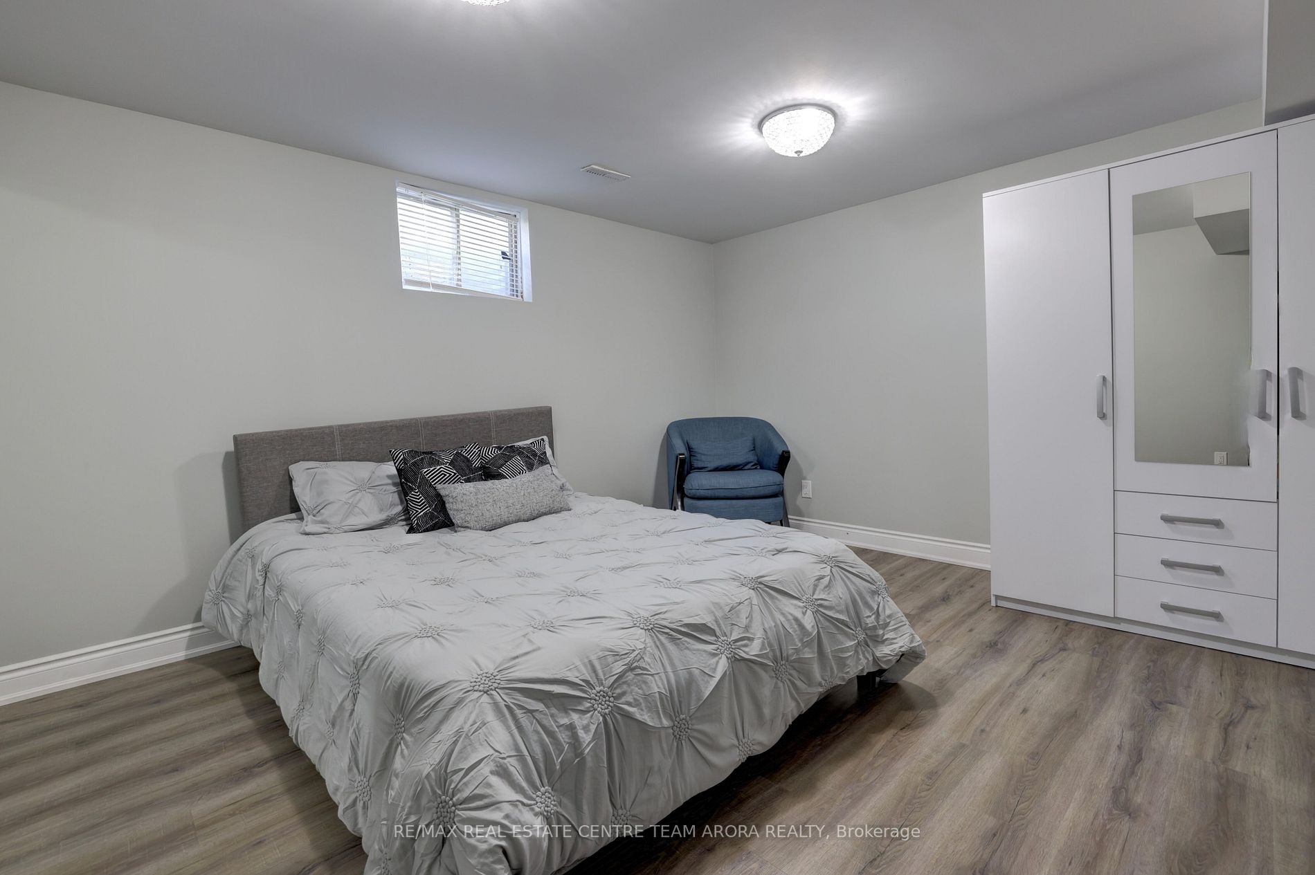 14 Huttonville Dr