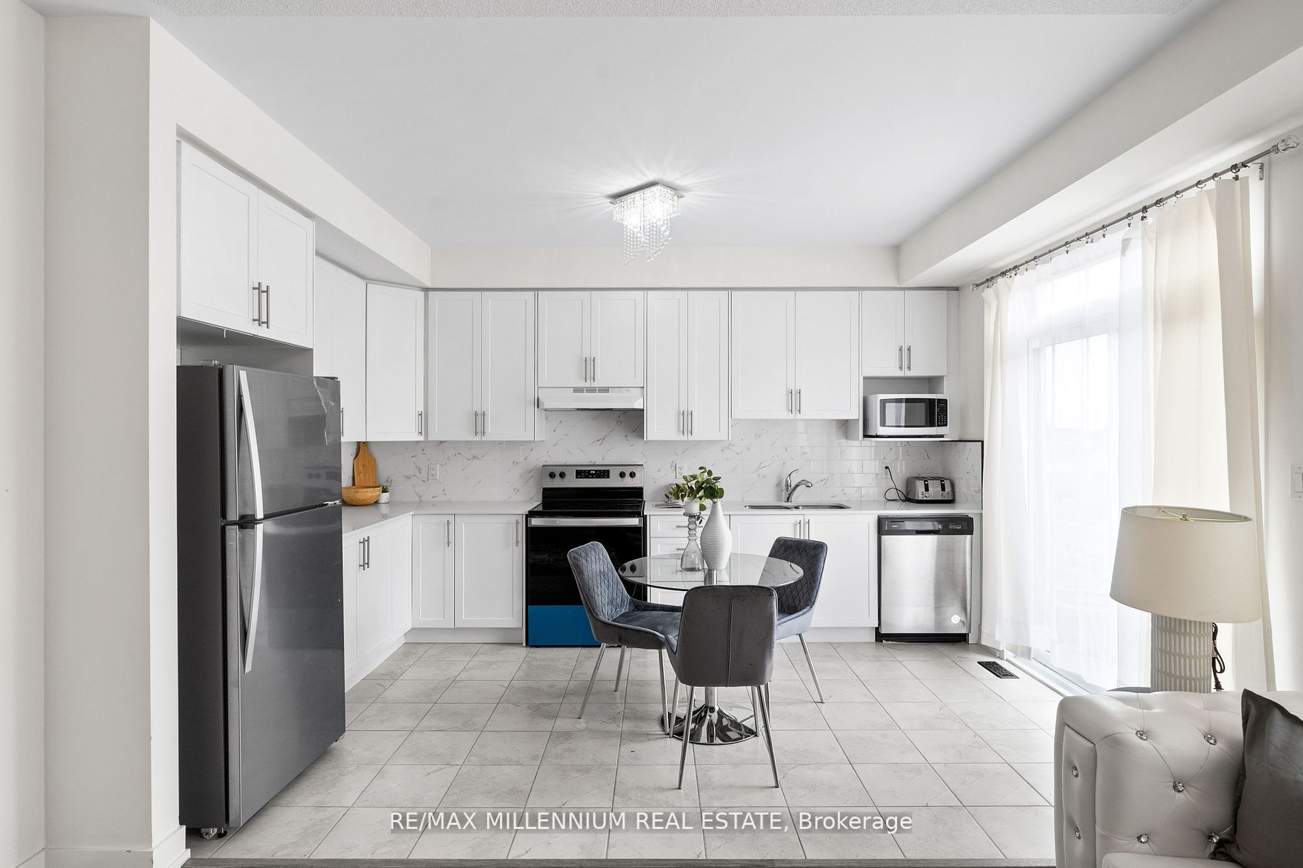 1554 Labine Pt