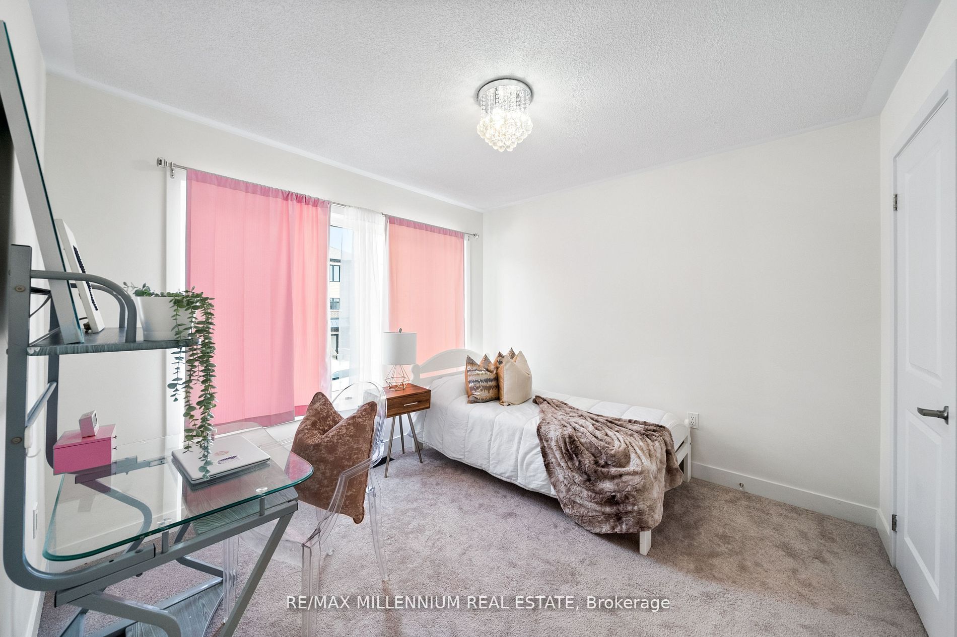 1554 Labine Pt