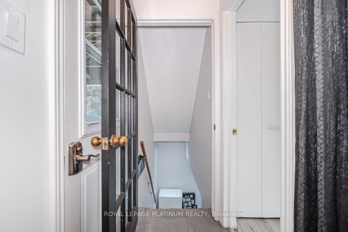 63 Faludon Dr