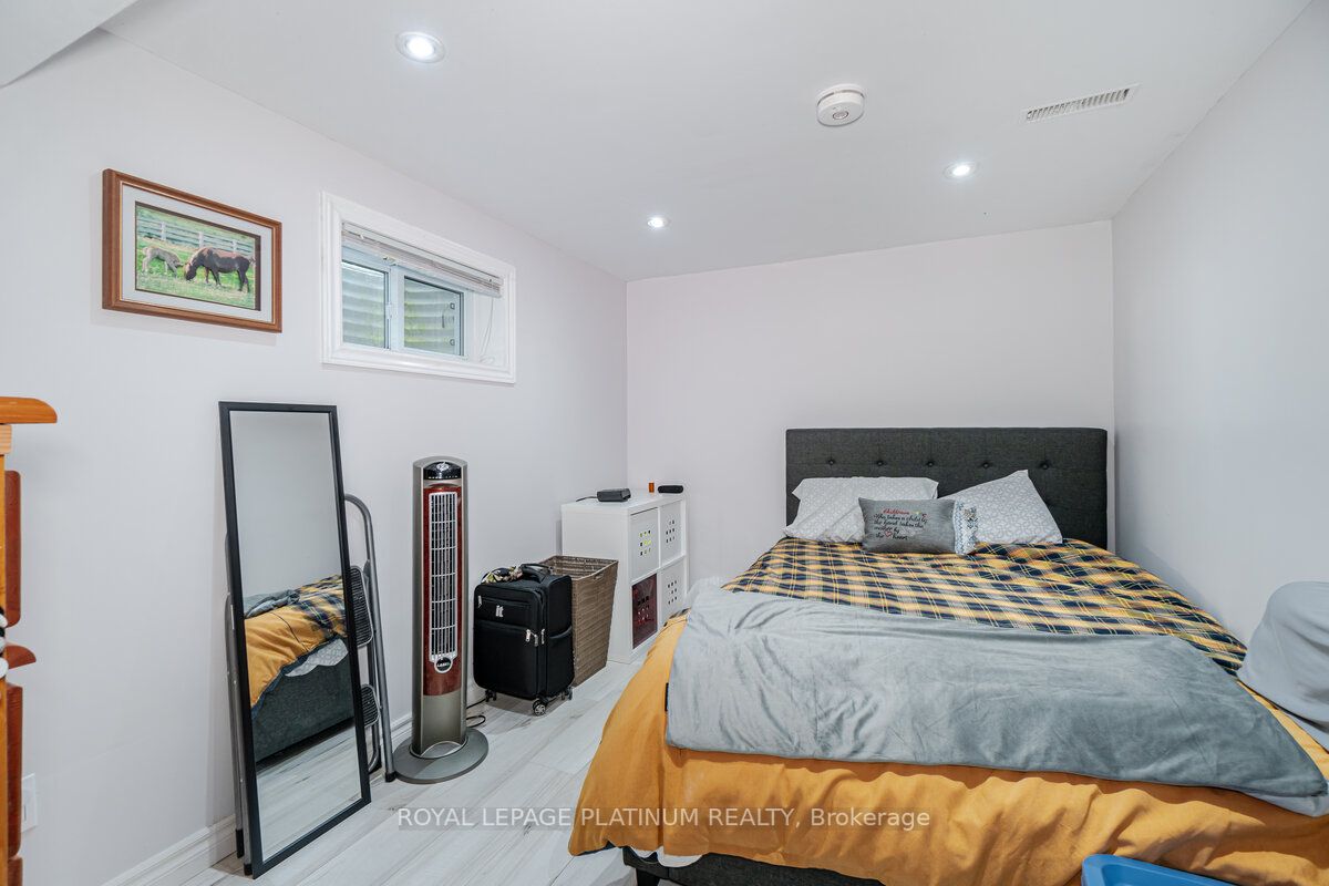 63 Faludon Dr