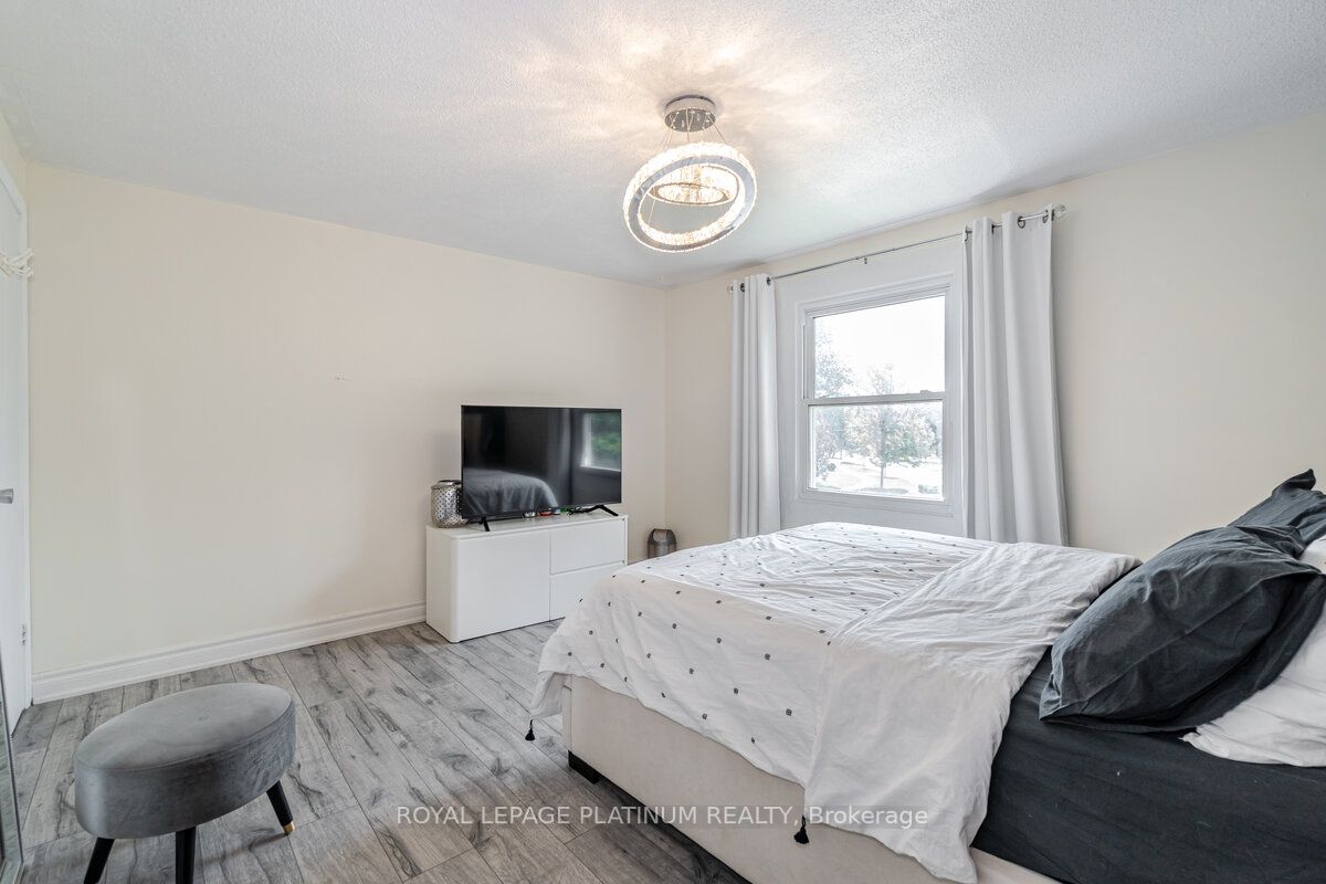 63 Faludon Dr
