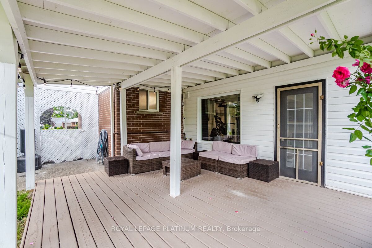 63 Faludon Dr