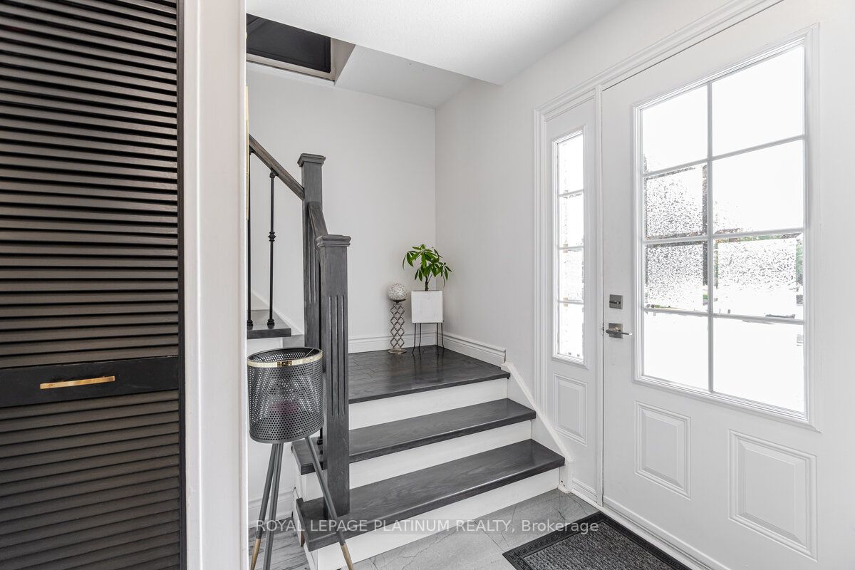 63 Faludon Dr