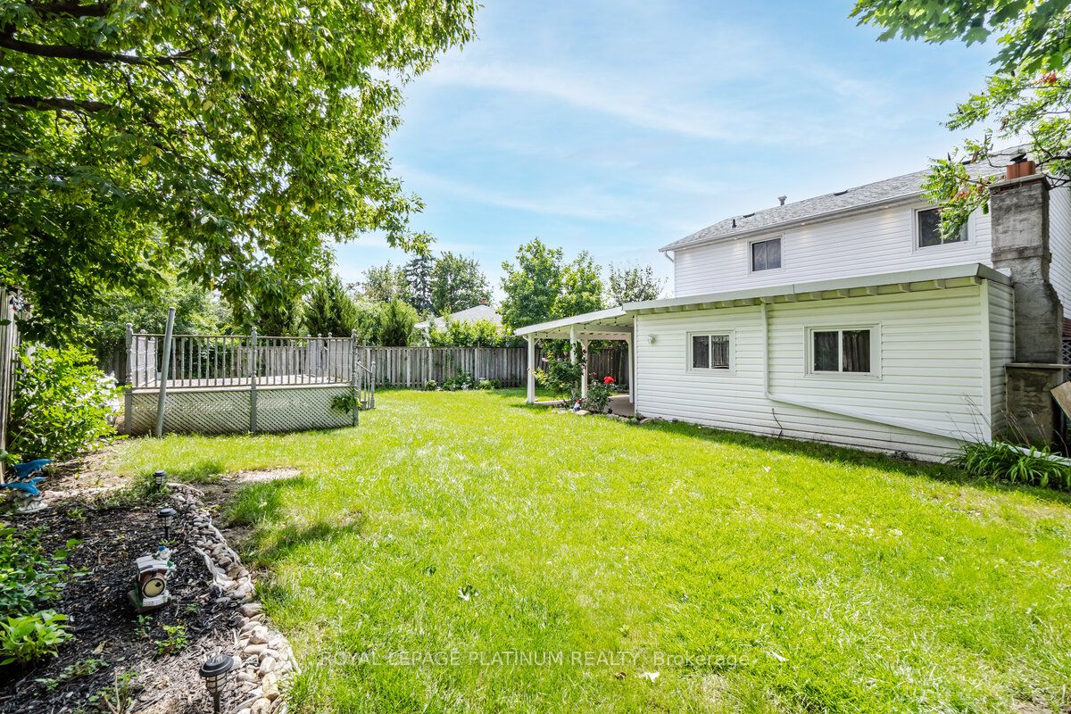 63 Faludon Dr