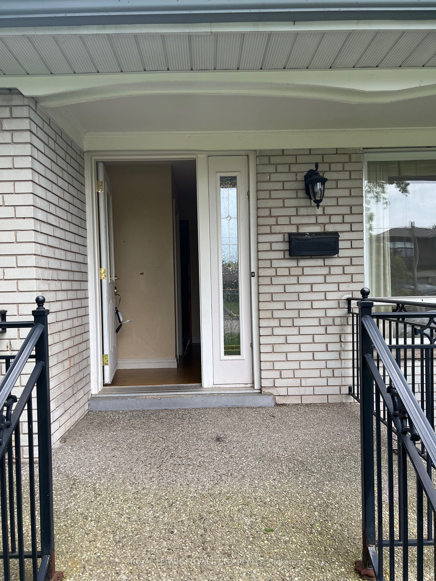 Listing W6743440 - Large Photo # 2