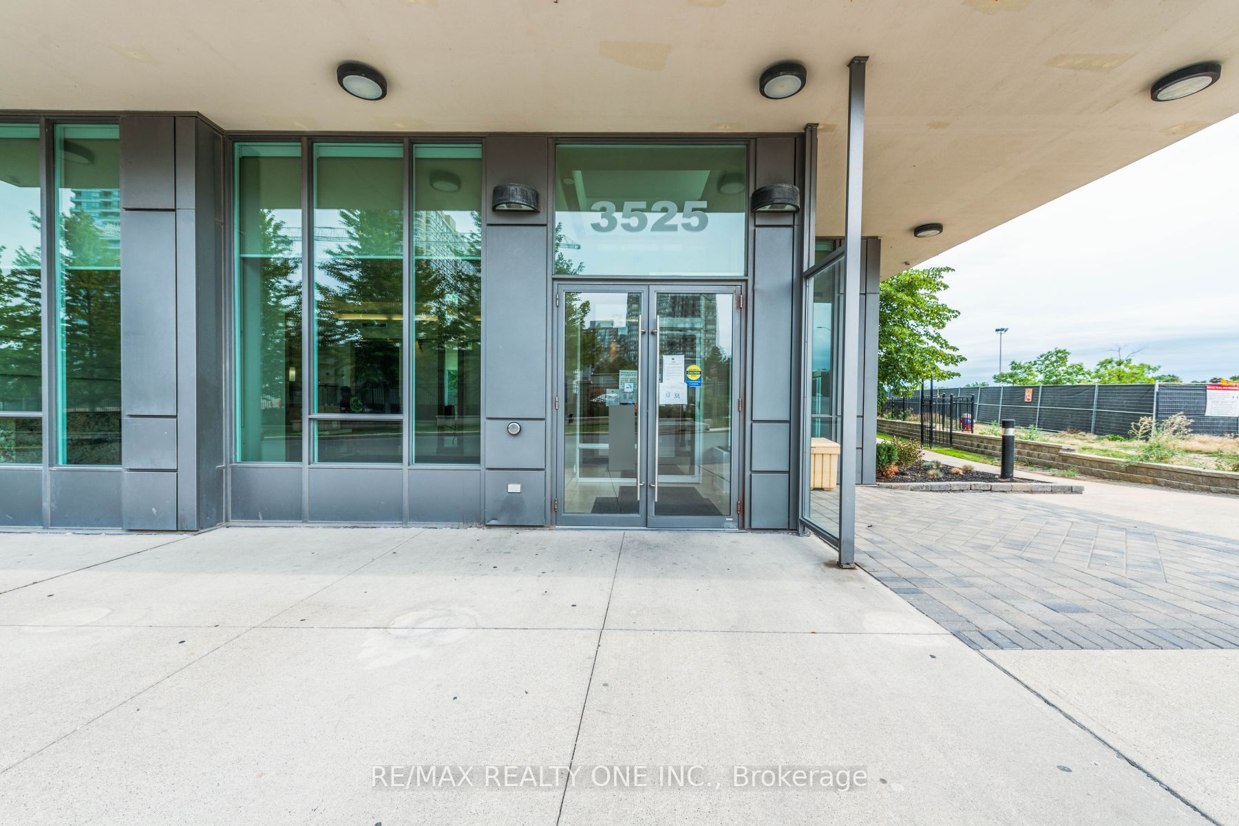 3525 Kariya Dr, #310