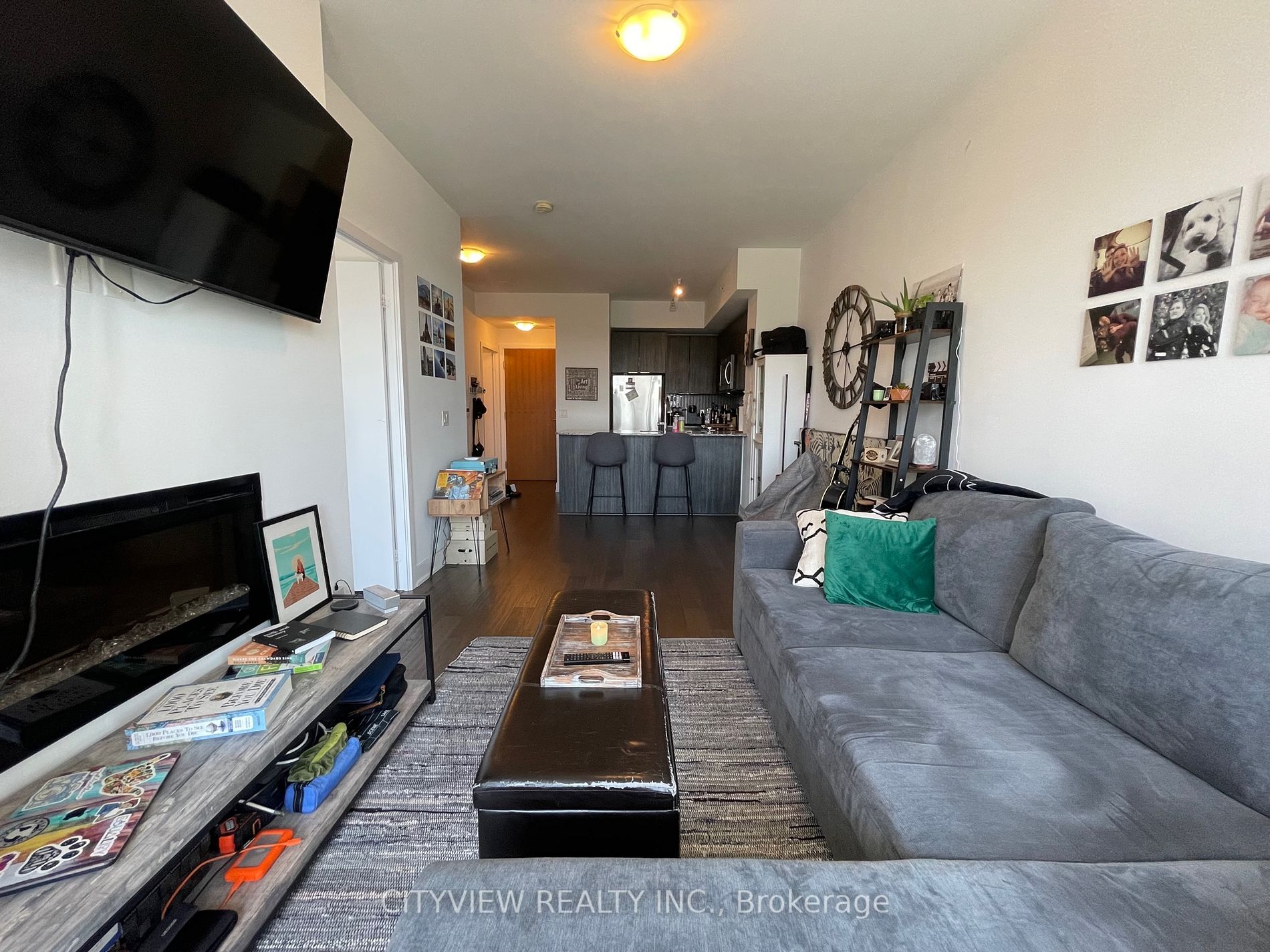 30 Shorebreeze Dr, #427