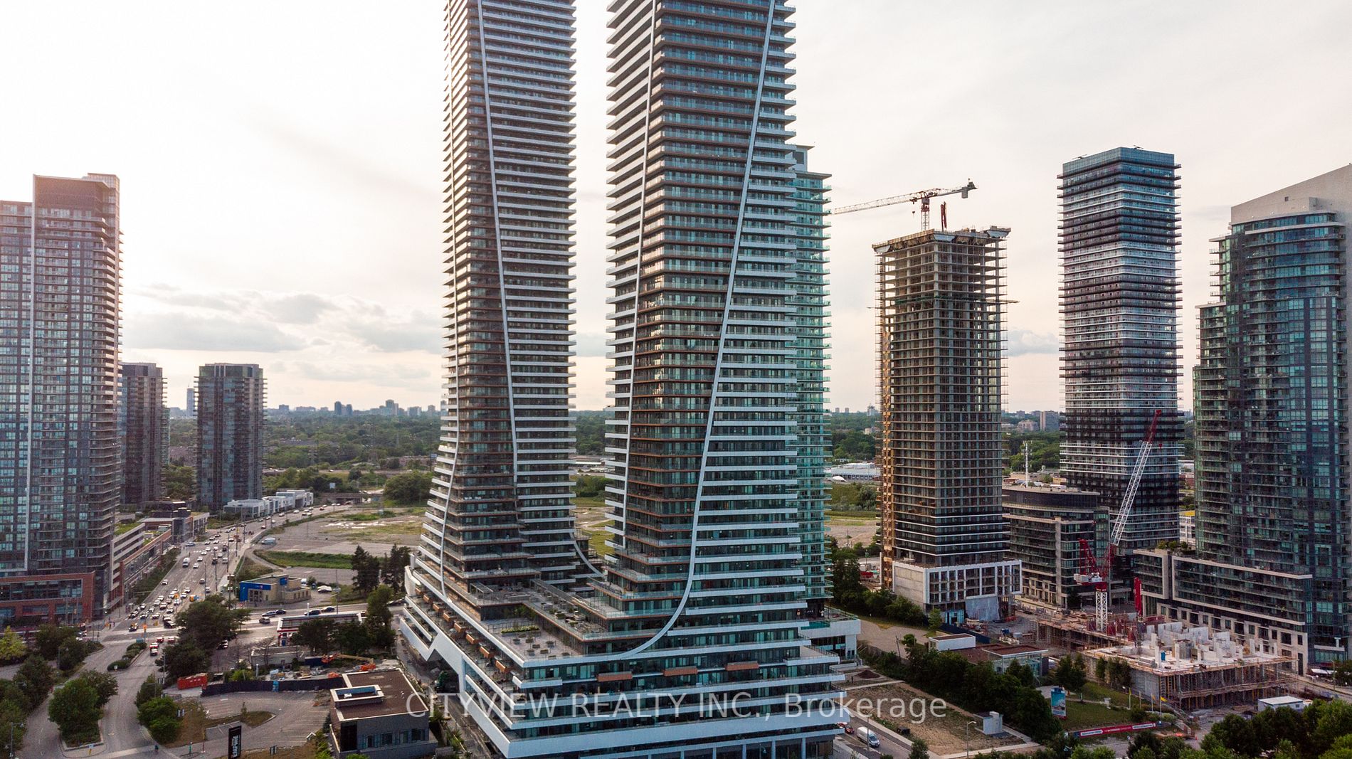 30 Shorebreeze Dr, #427