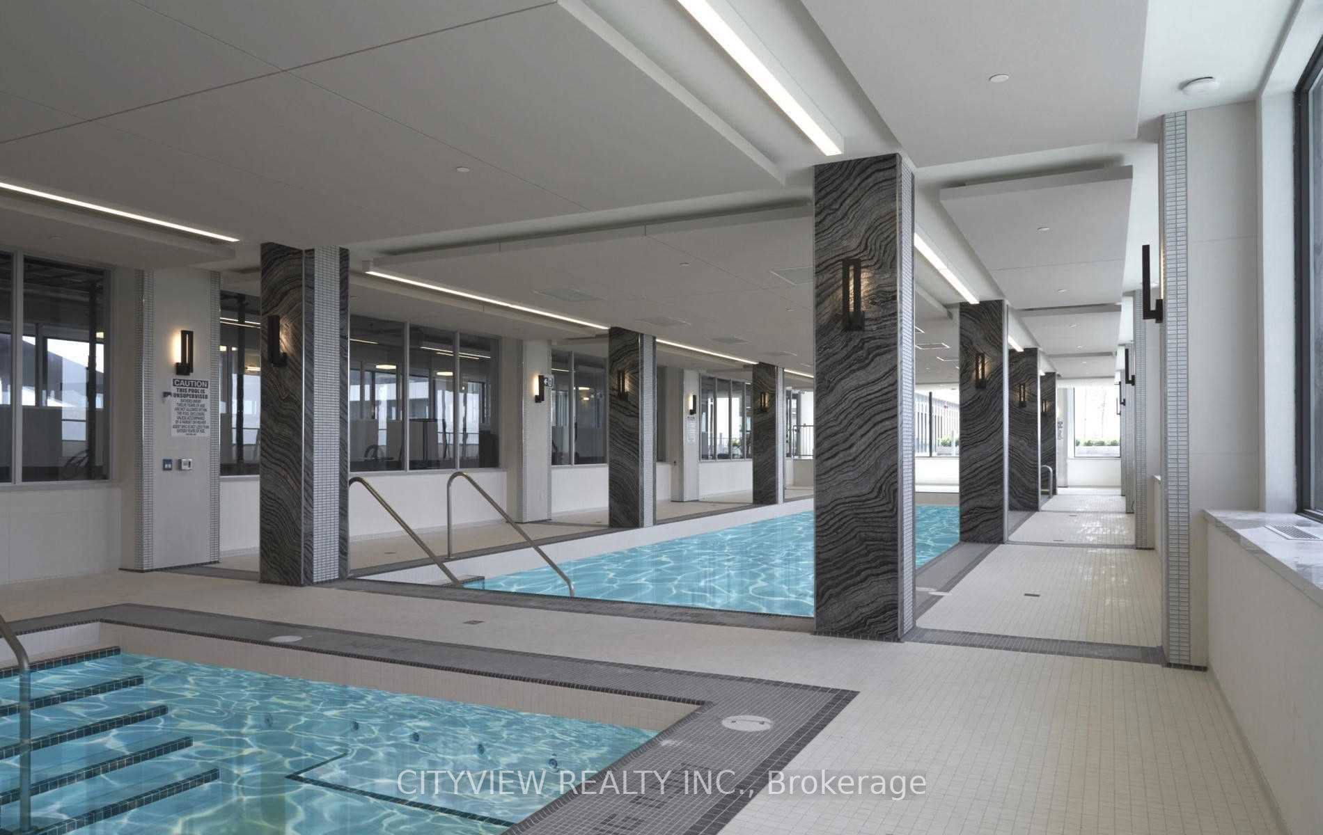 30 Shorebreeze Dr, #427