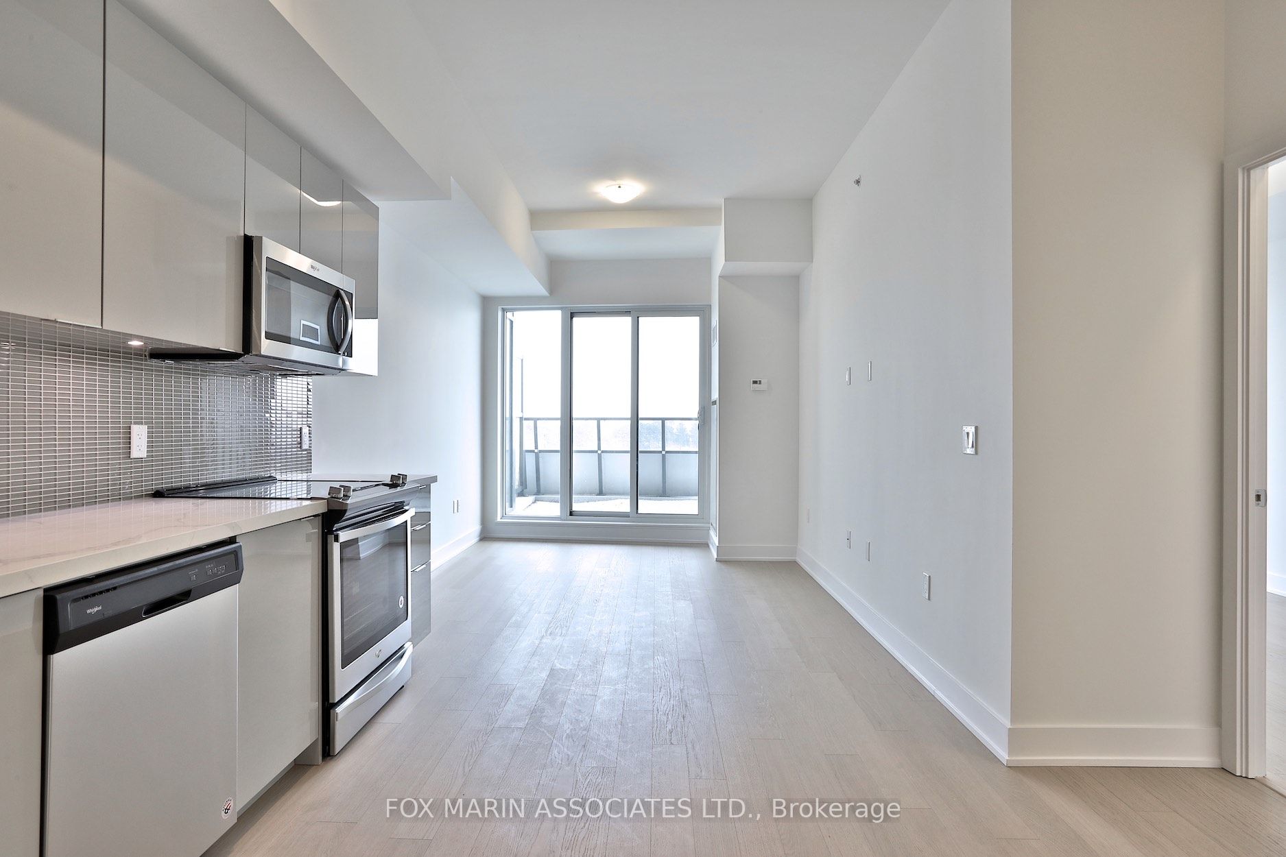 20 Shore Breeze Drive, #216