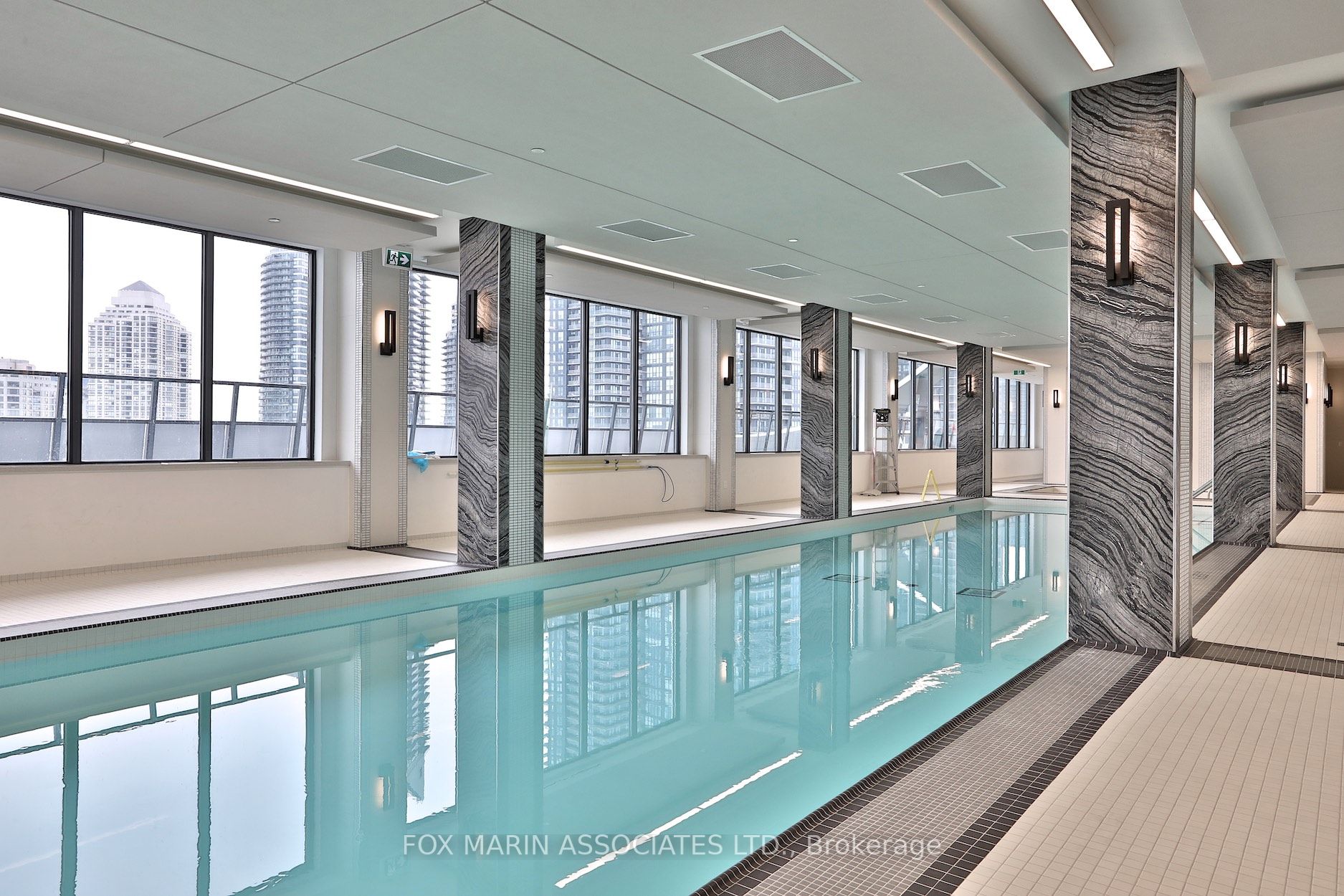 20 Shore Breeze Drive, #216