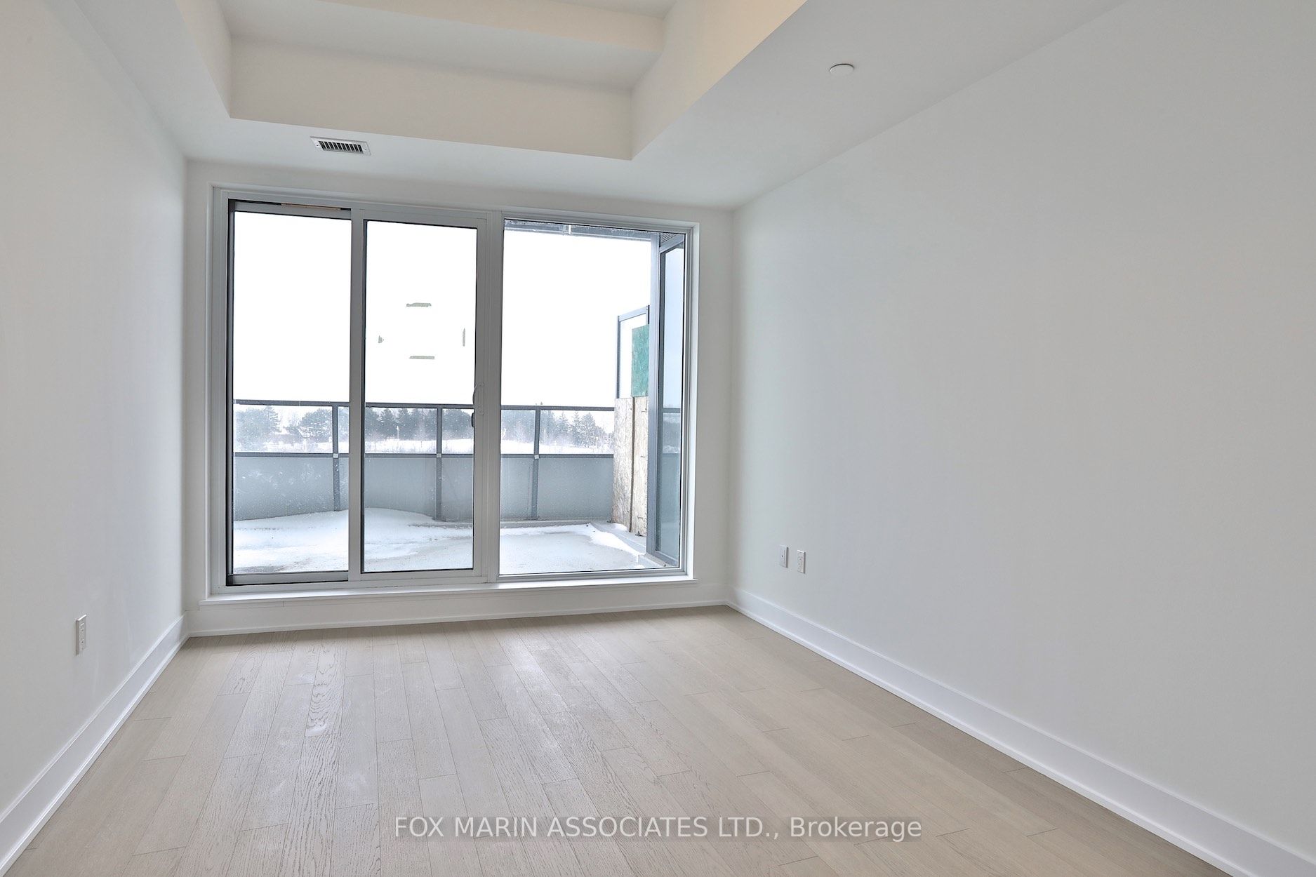 20 Shore Breeze Drive, #216