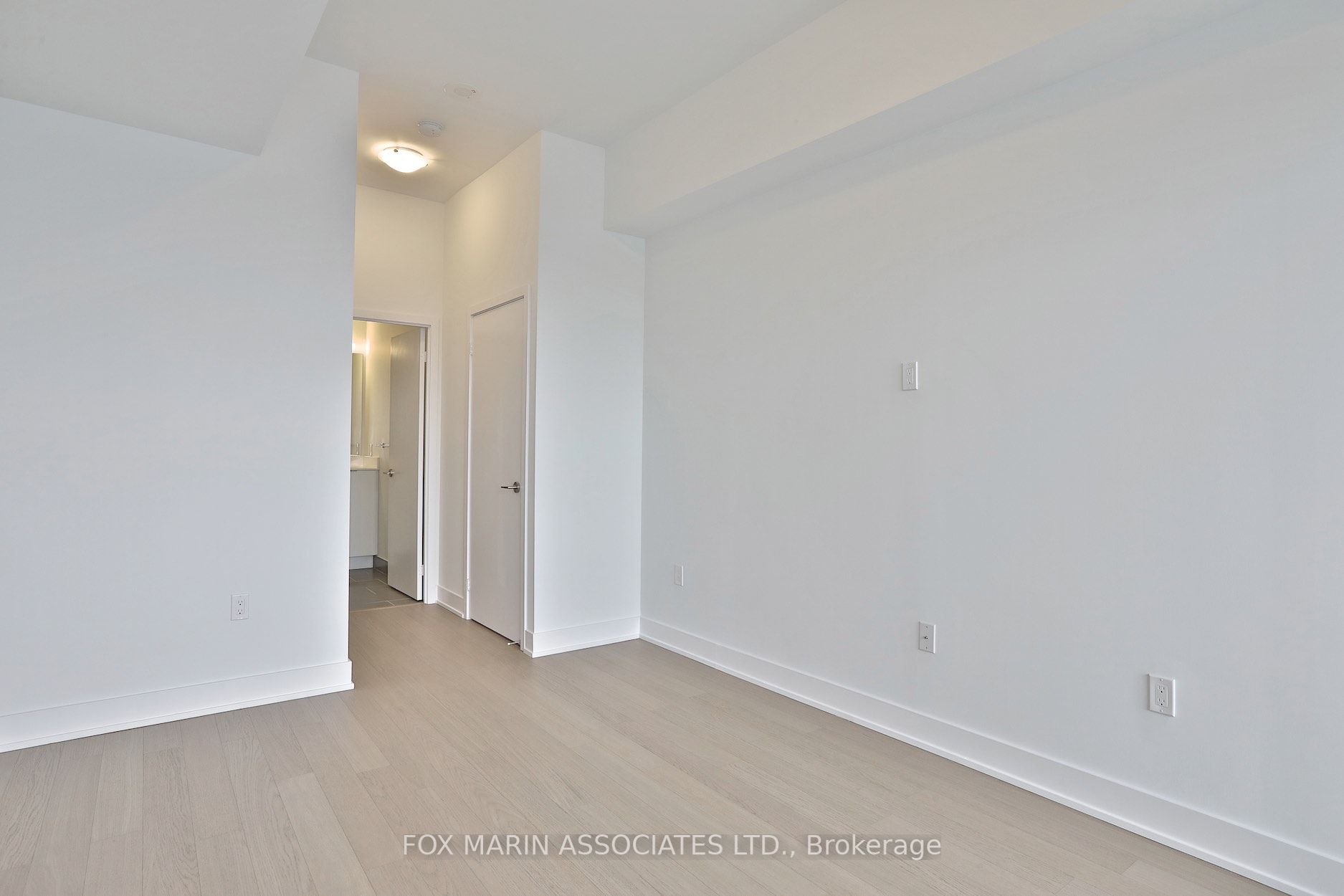20 Shore Breeze Drive, #216