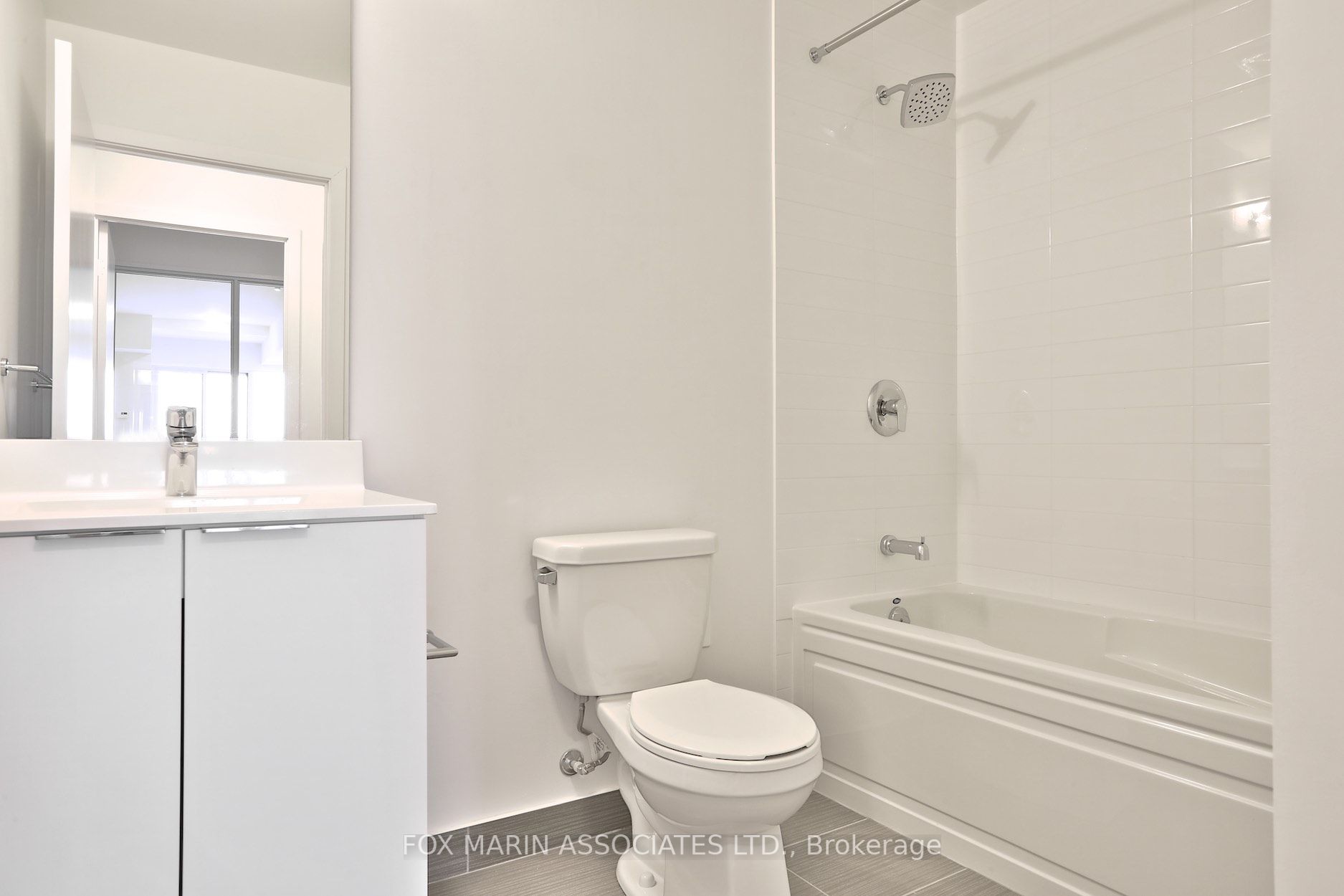 20 Shore Breeze Drive, #216