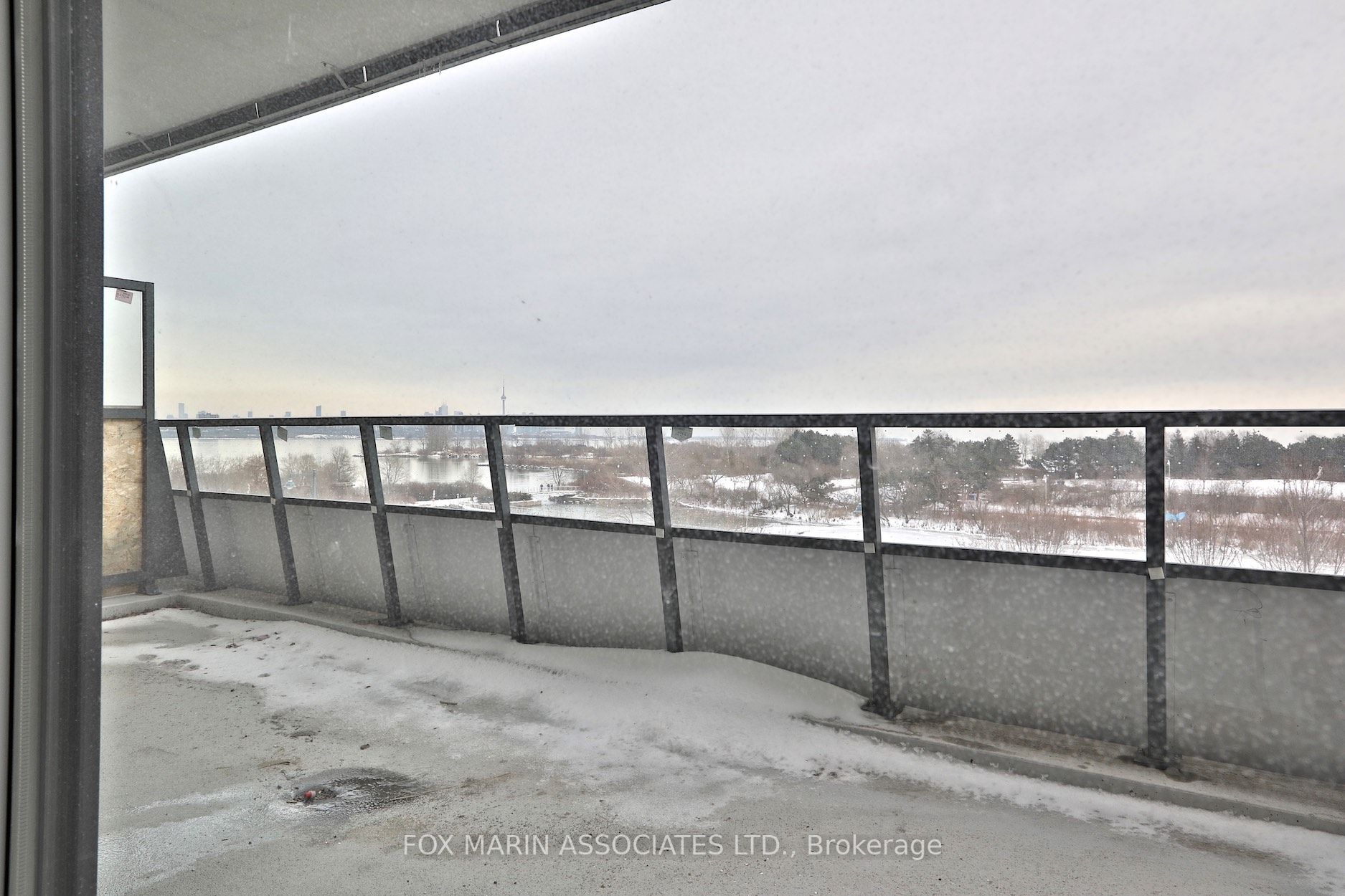 20 Shore Breeze Drive, #216
