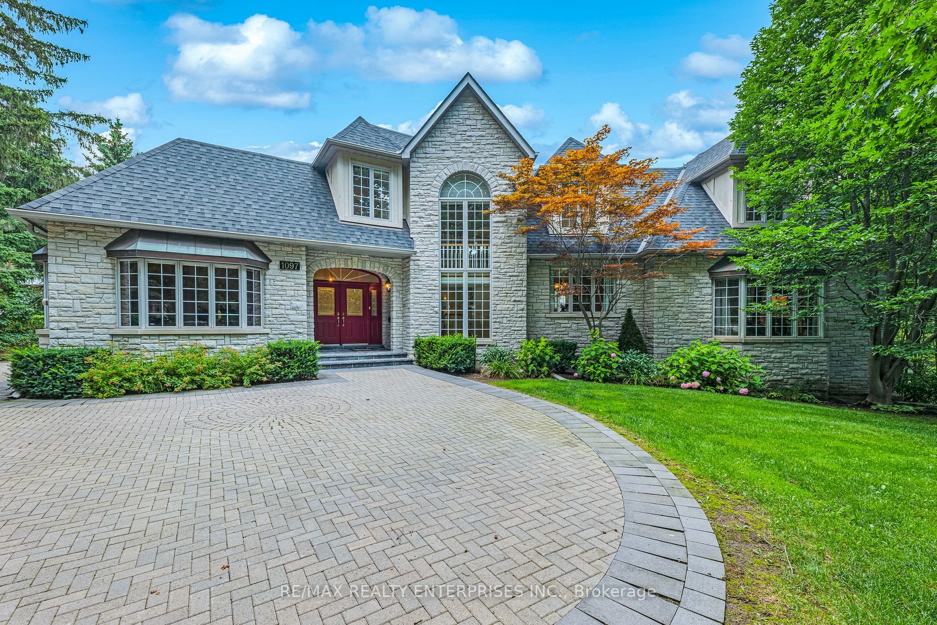 1097 Indian Rd